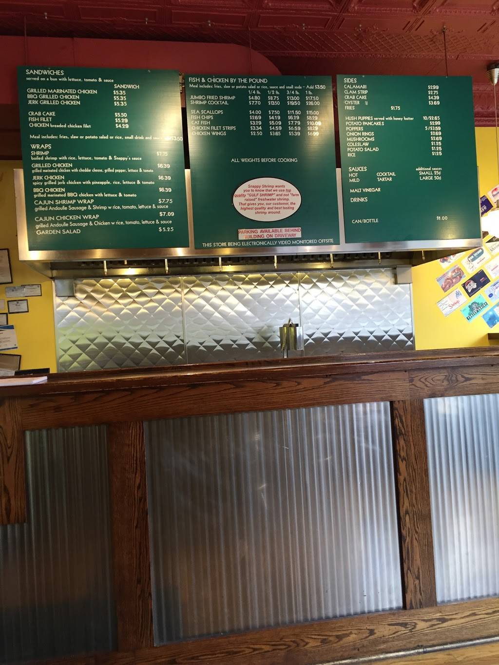 Snappys Shrimp | restaurant | 1901 W Irving Park Rd, Chicago, IL 60613, USA | 7732441008 OR +1 773-244-1008