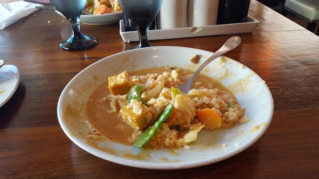 Bangkok Square | restaurant | 6500 SW Archer Rd, Gainesville, FL 32608, USA | 3523754488 OR +1 352-375-4488