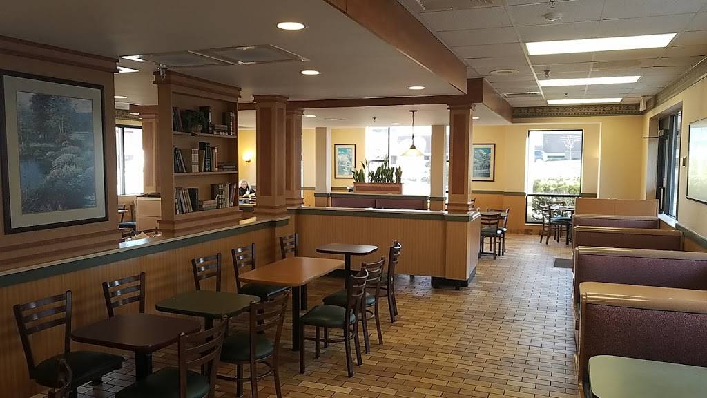 McDonalds | cafe | 4500 University Ave, Madison, WI 53705, USA | 6082385909 OR +1 608-238-5909