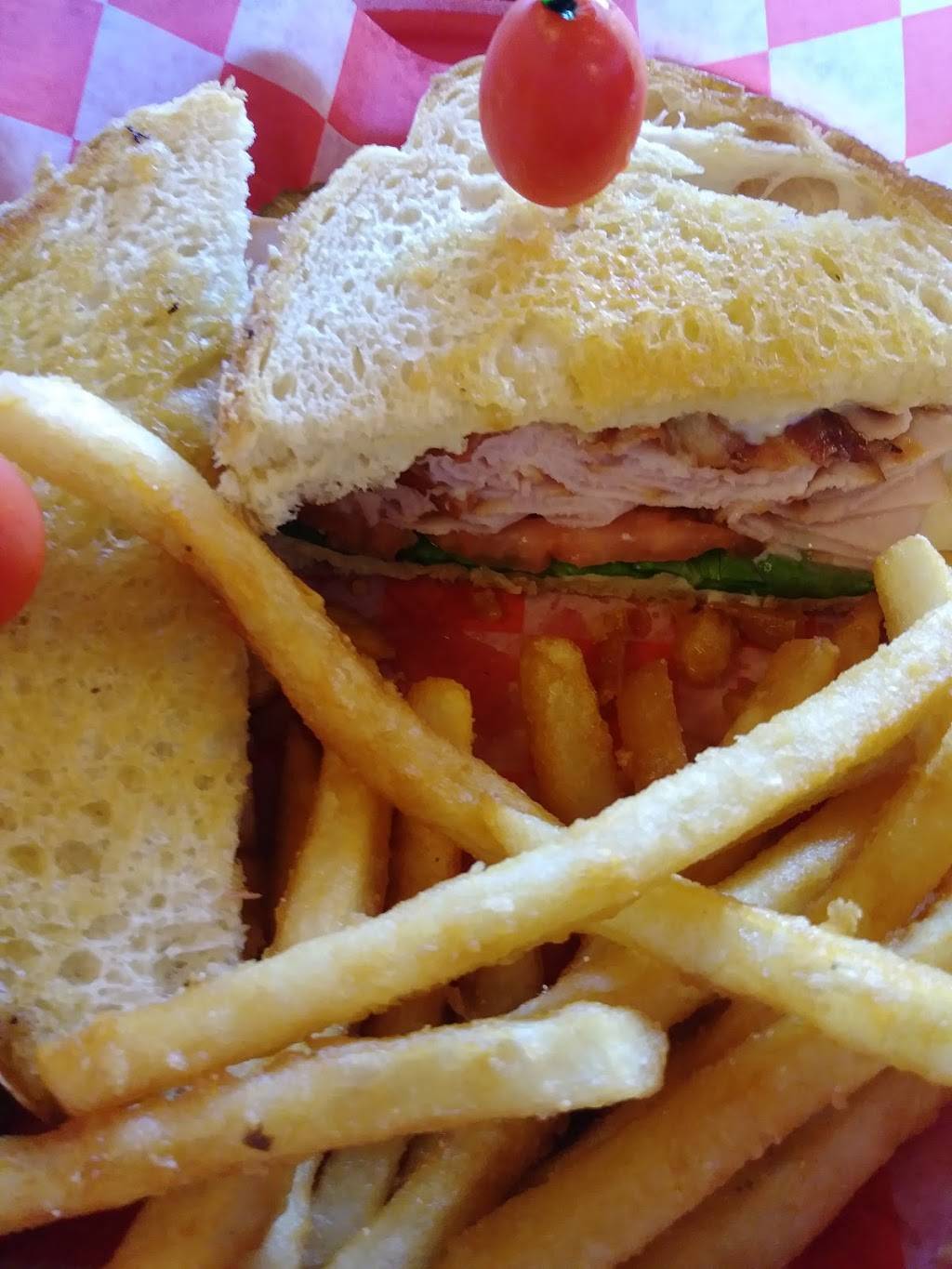 Saras Restaurant | restaurant | 3731 SE 15th St, Oklahoma City, OK 73115, USA | 4056704666 OR +1 405-670-4666