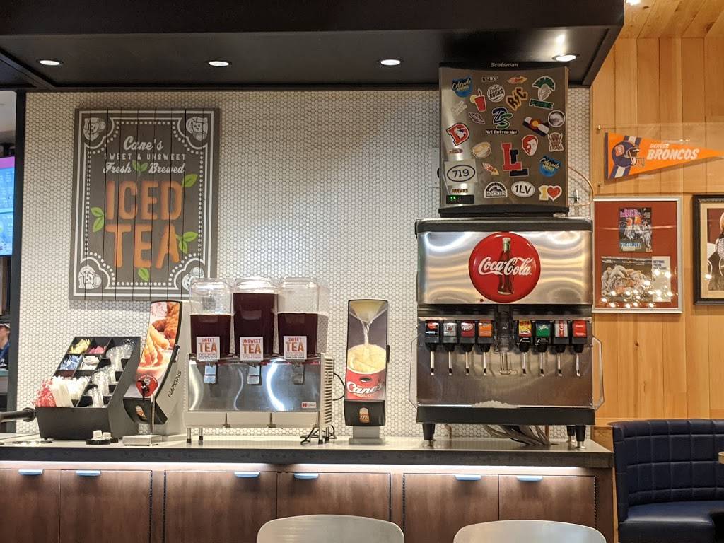 Raising Canes Chicken Fingers | meal takeaway | 5717 Barnes Rd, Colorado Springs, CO 80917, USA | 7195748576 OR +1 719-574-8576