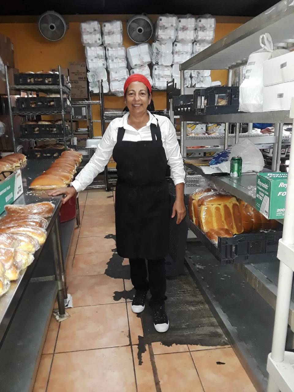 Restaurante Universal | restaurant | 300 W 21st St, Hialeah, FL 33010, USA | 7864878104 OR +1 786-487-8104