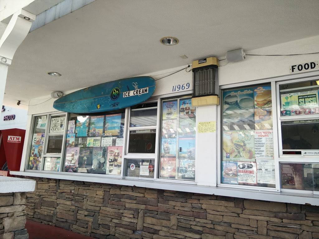 Fosters Freeze | restaurant | 11969 S. Hawthore Blvd., Hawthorne, CA 90250, USA | 3106449653 OR +1 310-644-9653