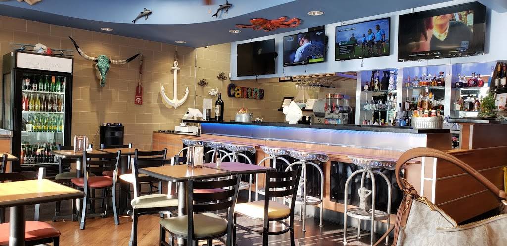 La Sirena mexican seafood &bar | restaurant | 3725 S Carrier Pkwy, Grand Prairie, TX 75052, USA | 2146770616 OR +1 214-677-0616