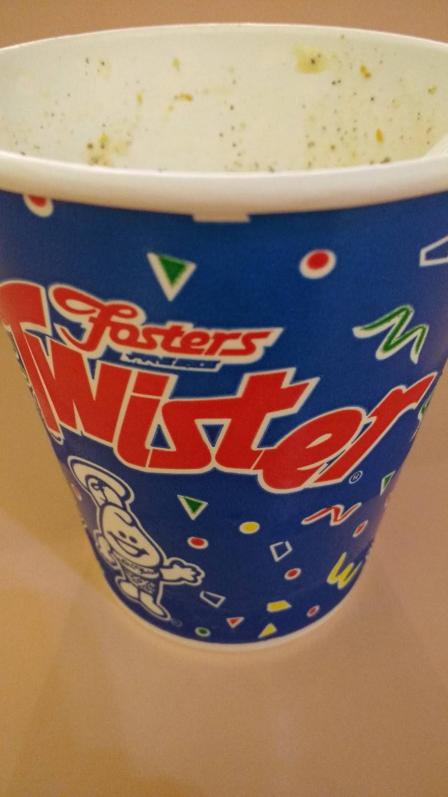 Fosters Freeze | restaurant | 71 E Hanford Armona Rd, Lemoore, CA 93245, USA | 5599244858 OR +1 559-924-4858