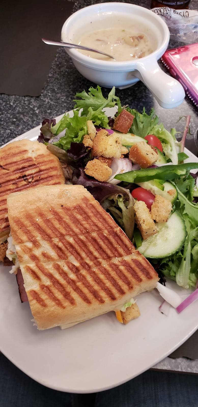 Piper Bay Café | bakery | 129 Murrysville Rd, Trafford, PA 15085, USA | 4122298668 OR +1 412-229-8668