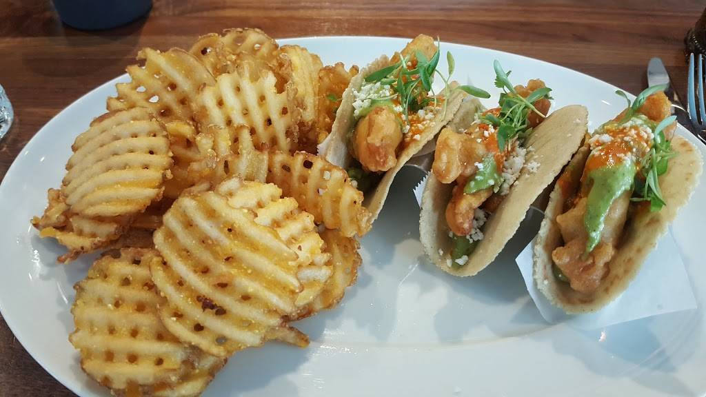 Essex Bar & Bistro | restaurant | 101 S Tryon St #14, Charlotte, NC 28280, USA | 9804063857 OR +1 980-406-3857