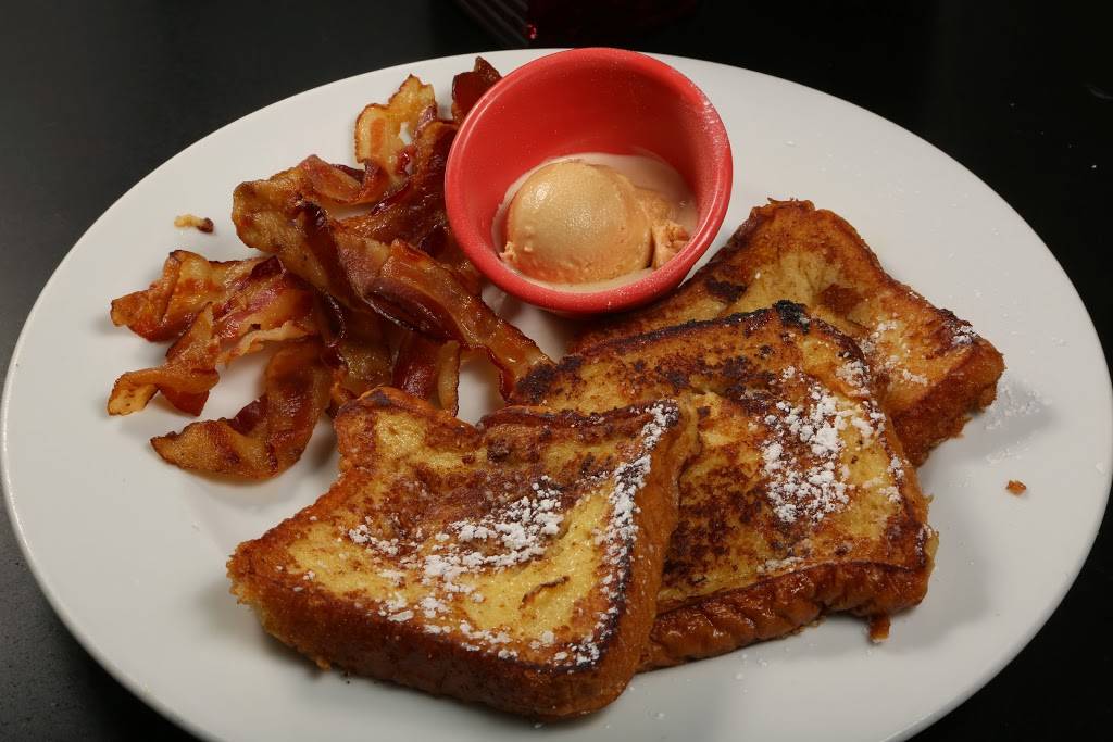 Solun Tapas Bar restaurant | restaurant | 245 Amity Rd, Woodbridge, CT 06525, USA | 2032989741 OR +1 203-298-9741