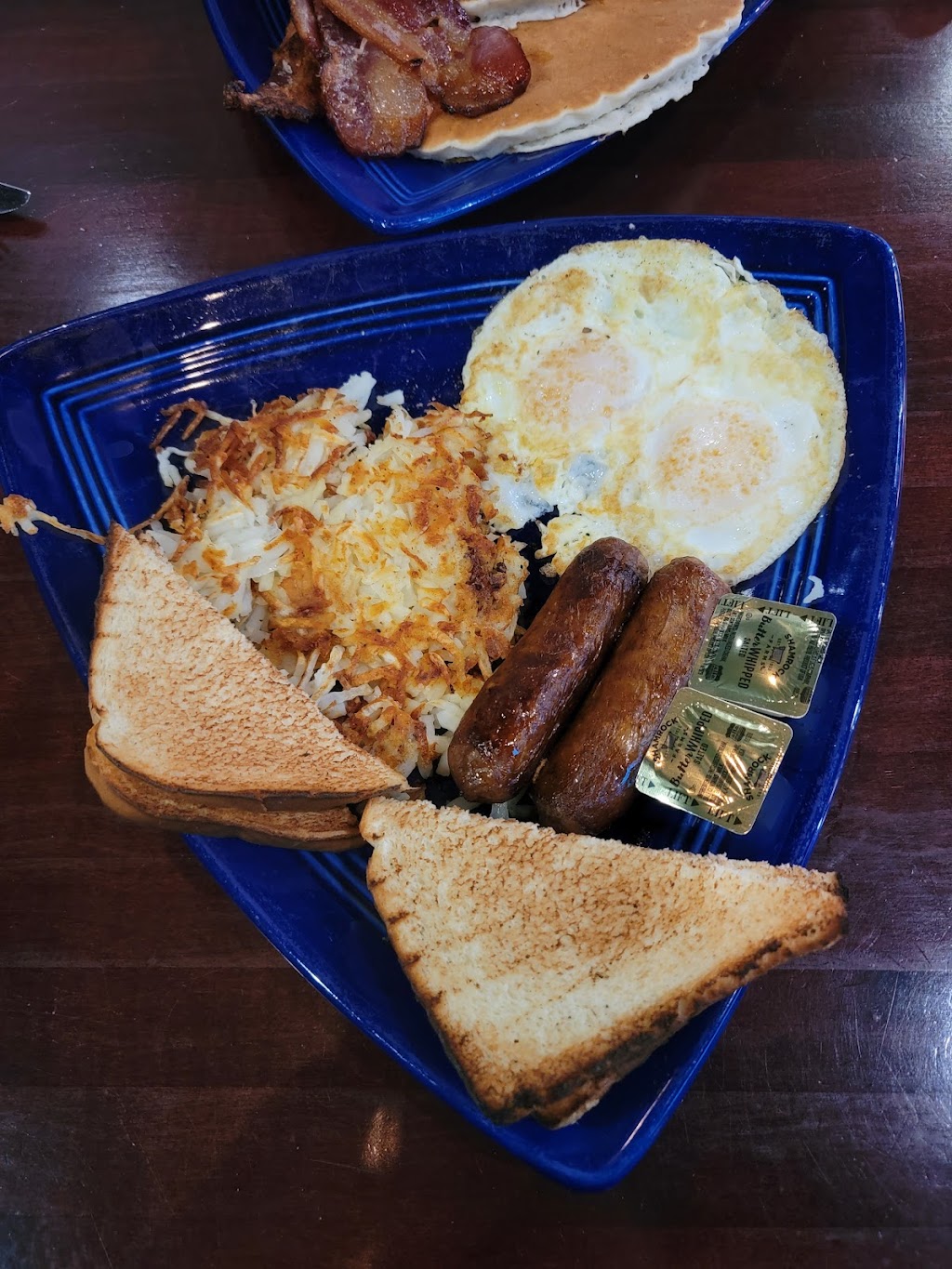 Stadium 66 | restaurant | 22HX+26 Laguna Pueblo, Albuquerque, NM 87121, USA | 5053527887 OR +1 505-352-7887