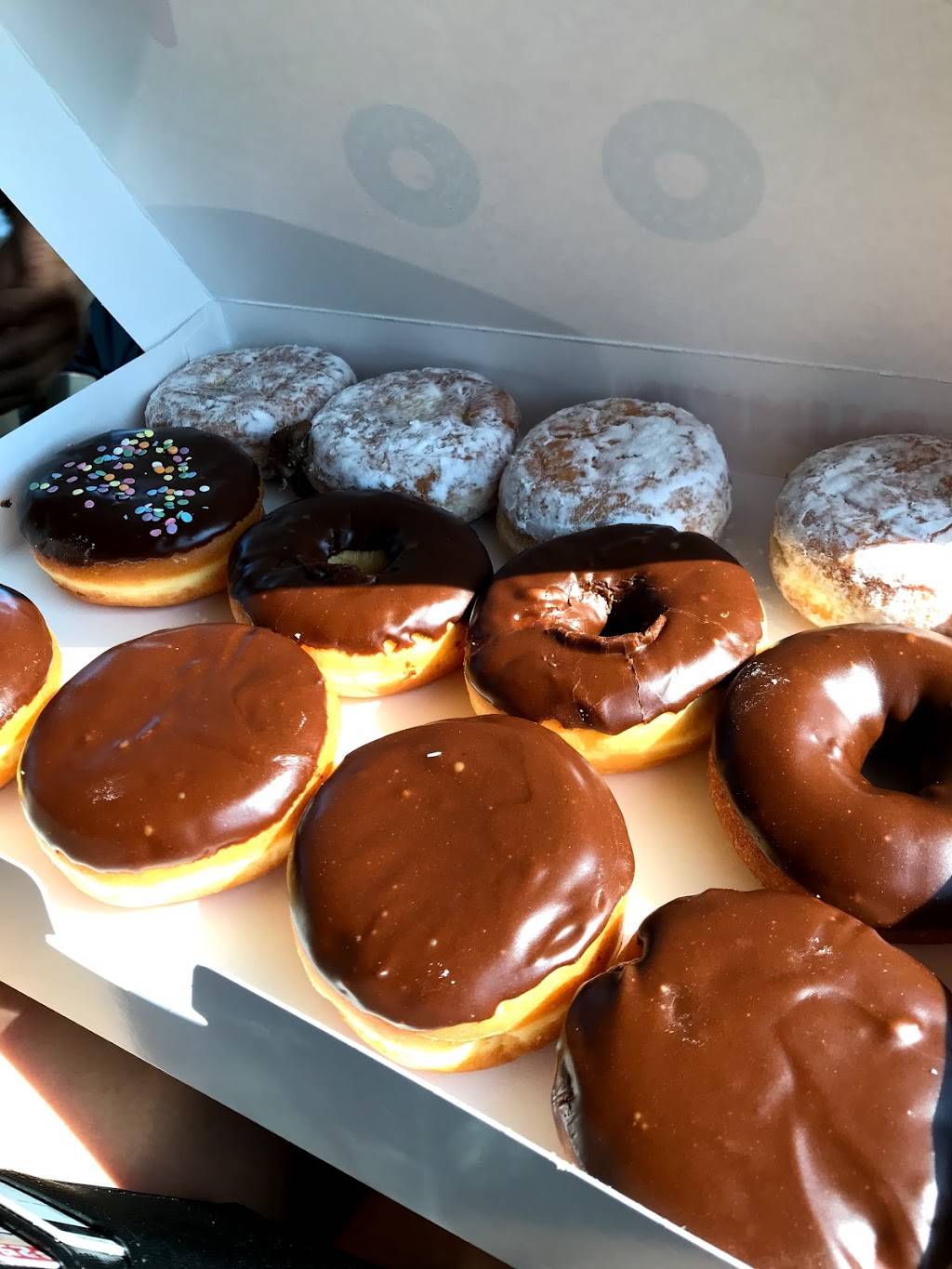 Dunkin | cafe | 120 Smith Valley Rd Suite A, Greenwood, IN 46142, USA | 3178821480 OR +1 317-882-1480