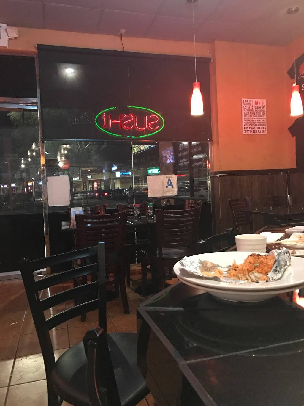 Love Sushi | restaurant | 18521 Soledad Canyon Rd, Canyon Country, CA 91351, USA | 6612996526 OR +1 661-299-6526