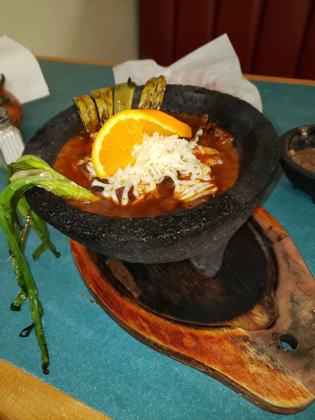 El Tlahualil | restaurant | 1277 V St, Merced, CA 95341, USA | 2092339124 OR +1 209-233-9124