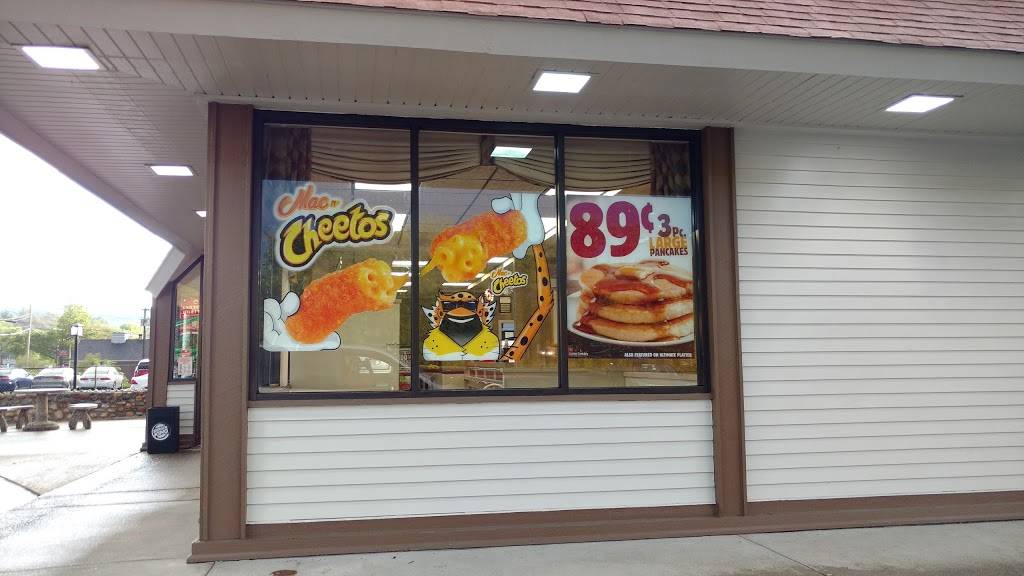 Burger King | restaurant | 374 Main St, Sturbridge, MA 01566, USA | 5083479440 OR +1 508-347-9440