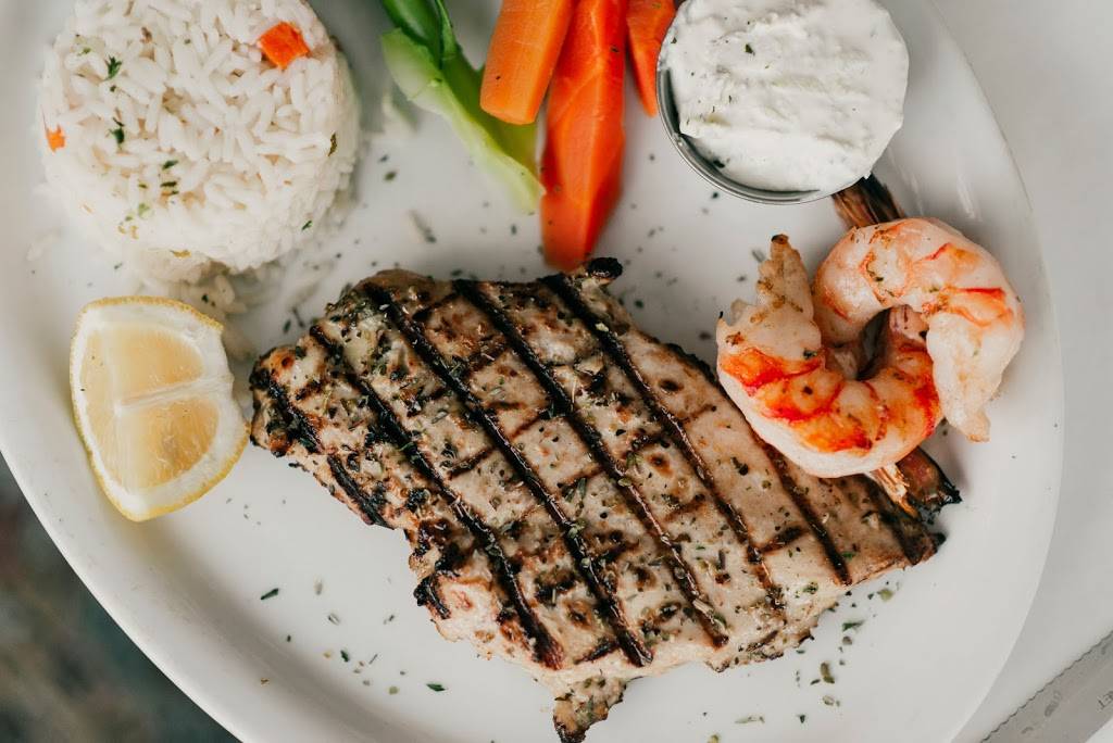 Oreganos Grill | restaurant | 6535 Avenue Somerled, Montréal, QC H4V 1S8, Canada | 5144878541 OR +1 514-487-8541