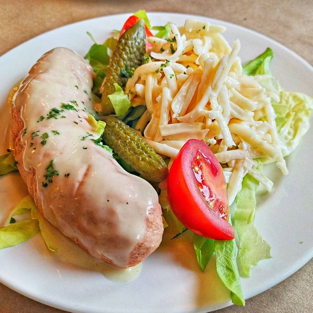Vignoble Kobloth | restaurant | 905 Grand Boulevard O, Saint-Bruno-de-Montarville, QC J3V 4P6, Canada | 4504411020 OR +1 450-441-1020