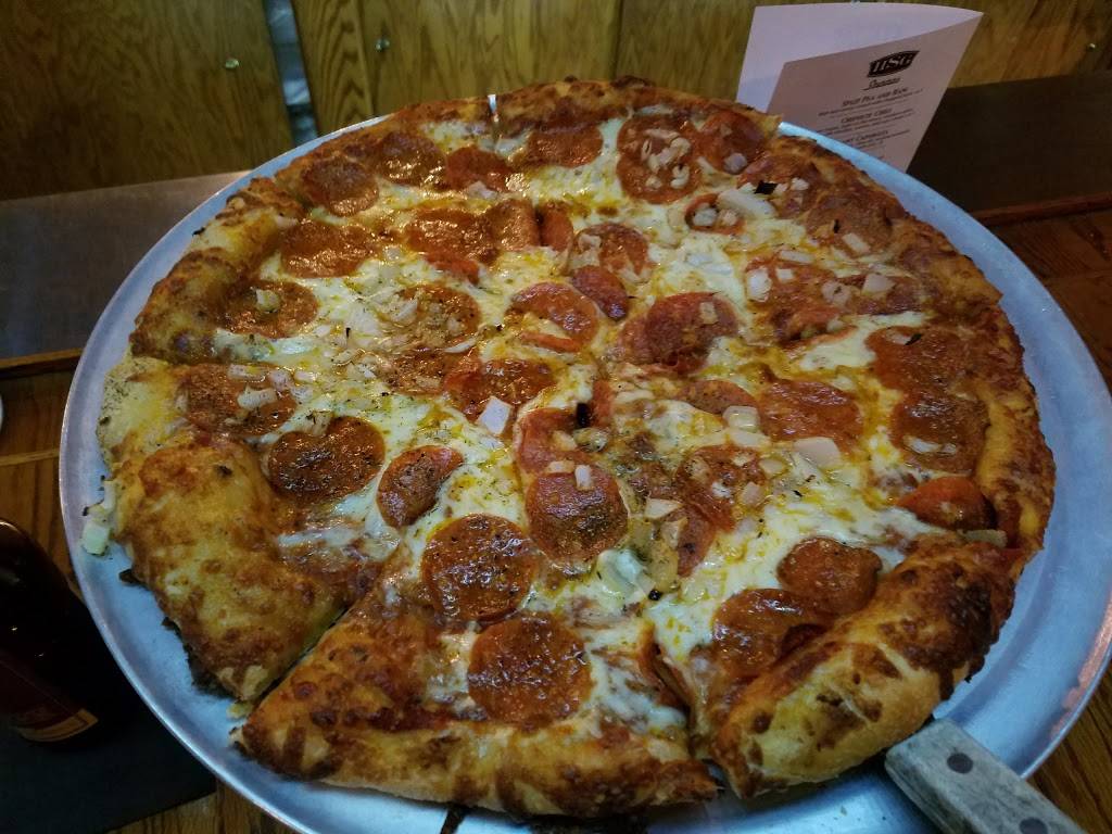 Hamilton Station Gastropub | restaurant | 17416 Hamilton Station Rd, Hamilton, VA 20158, USA | 5403387335 OR +1 540-338-7335