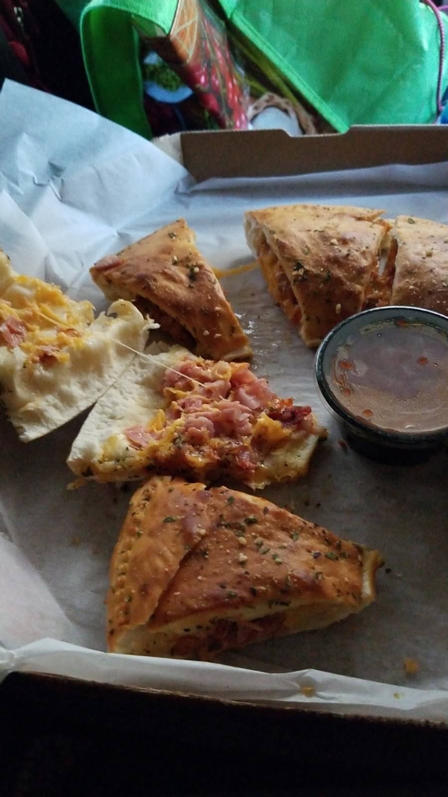 Mazzios Italian Eatery | meal delivery | 109 W Ray Fine Blvd, Roland, OK 74954, USA | 9184279999 OR +1 918-427-9999