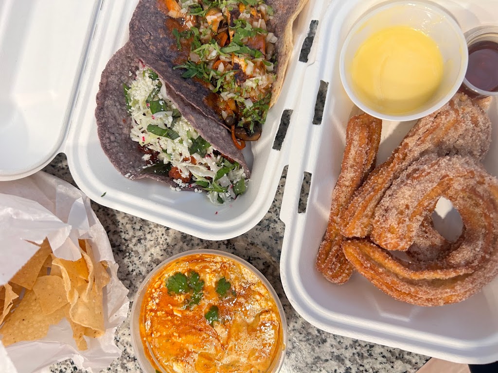 Better Call Salsa | restaurant | 3500 Latrobe Dr, Charlotte, NC 28211, USA | 7047976798 OR +1 704-797-6798