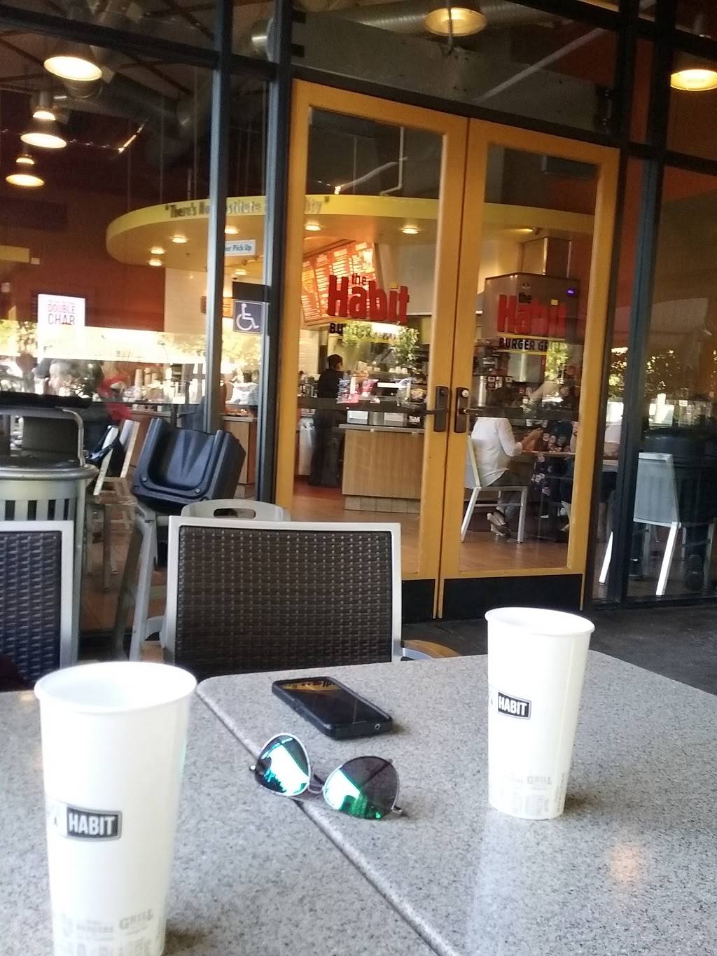 The Habit Burger Grill | restaurant | 702 W Shaw Ave, Fresno, CA 93704, USA | 5592262128 OR +1 559-226-2128