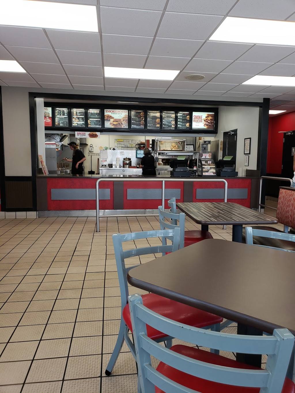 Arbys | restaurant | 87 Weaver Blvd, Weaverville, NC 28787, USA | 8286581504 OR +1 828-658-1504