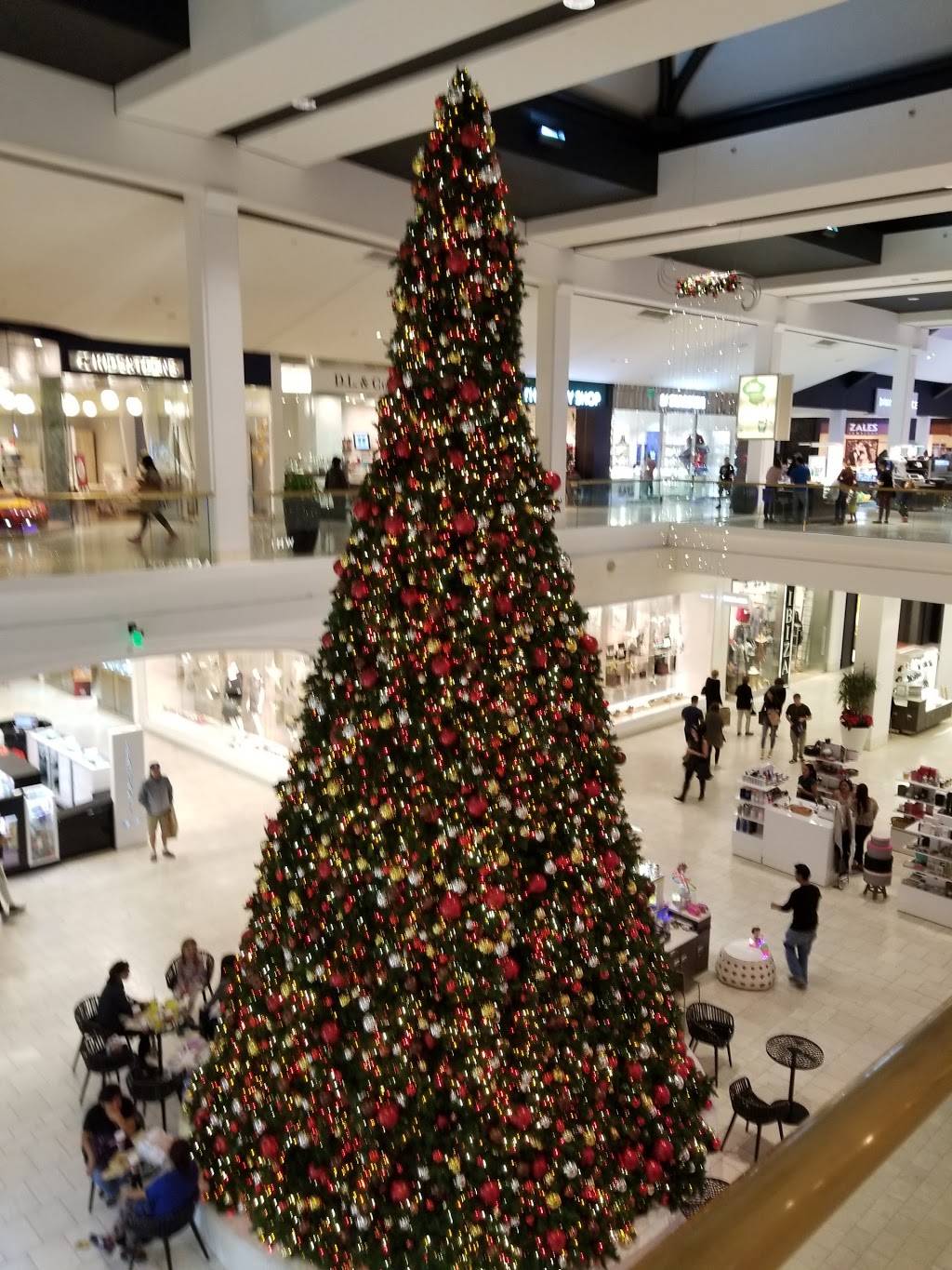 Westfield Fashion Square | shopping mall | 14006 Riverside Dr, Sherman Oaks, CA 91423, USA | 8187830550 OR +1 818-783-0550