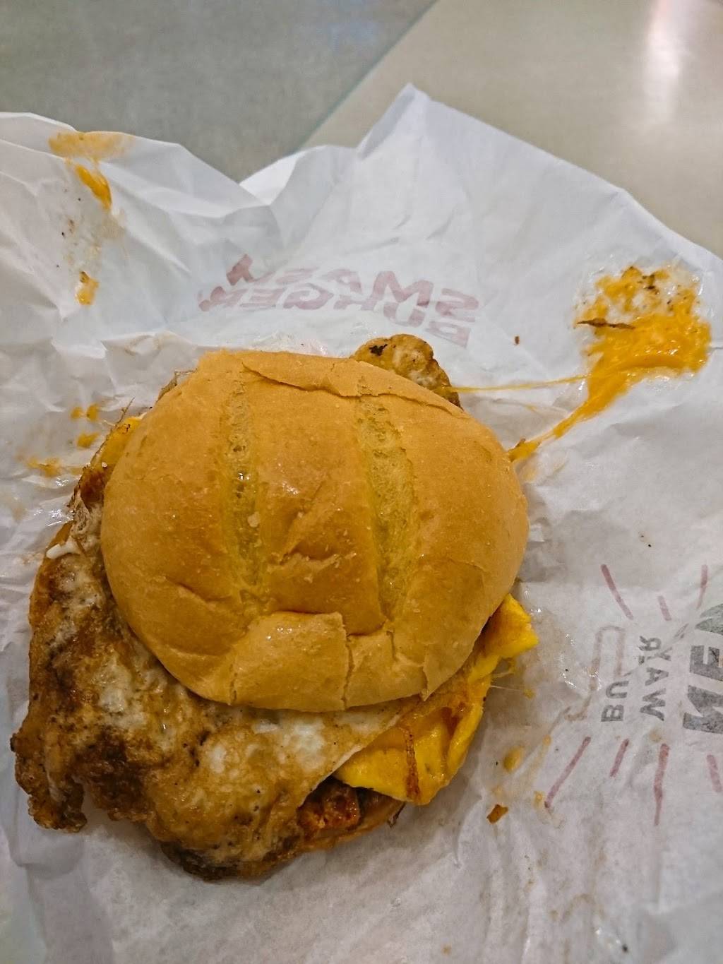 Smashburger | restaurant | Terminal B/C, Philadelphia International Airport, Philadelphia, PA 19153, USA | 3036331500 OR +1 303-633-1500