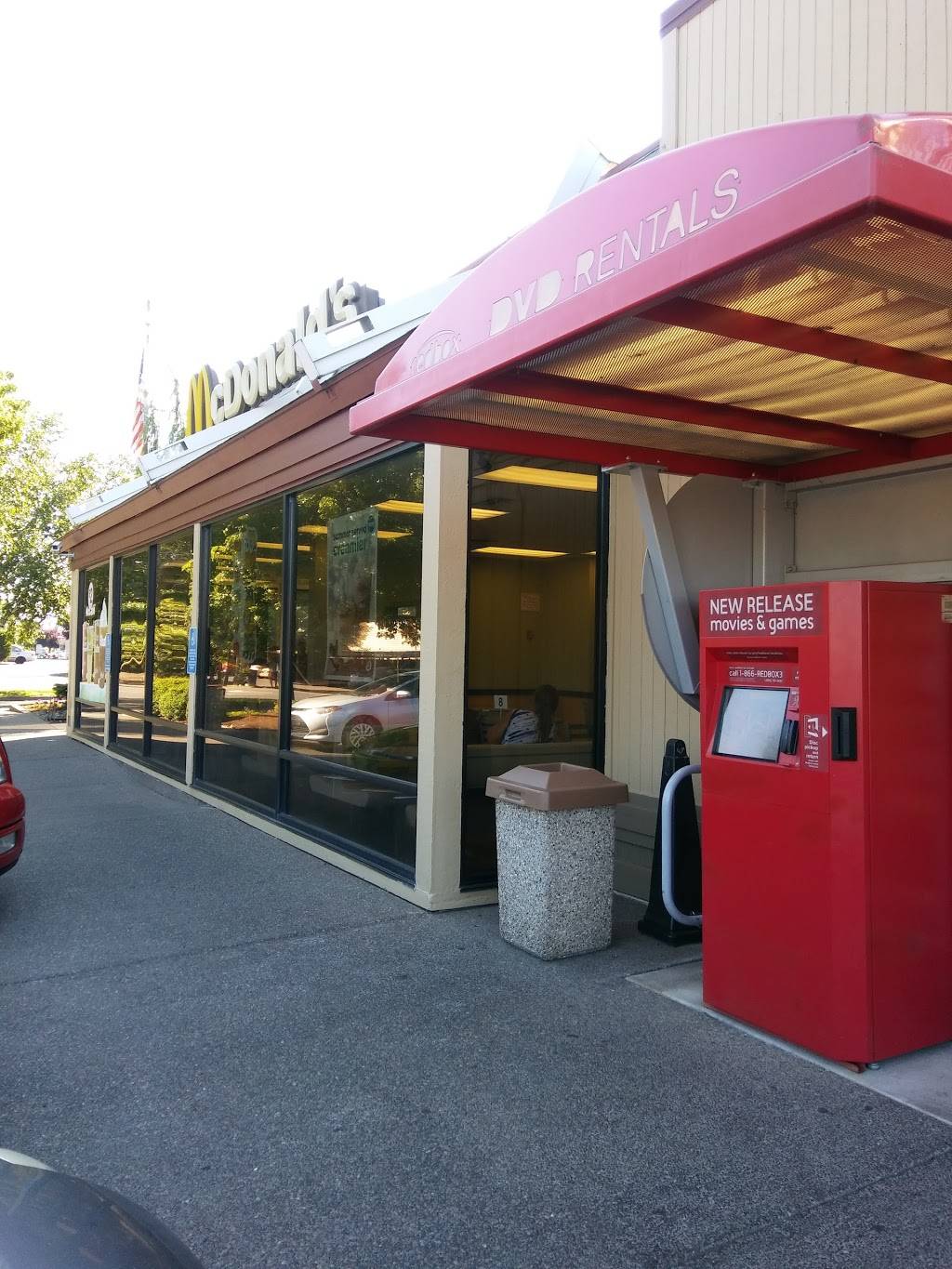 McDonalds | cafe | 4706 Portland Rd NE, Salem, OR 97305, USA | 5033049170 OR +1 503-304-9170