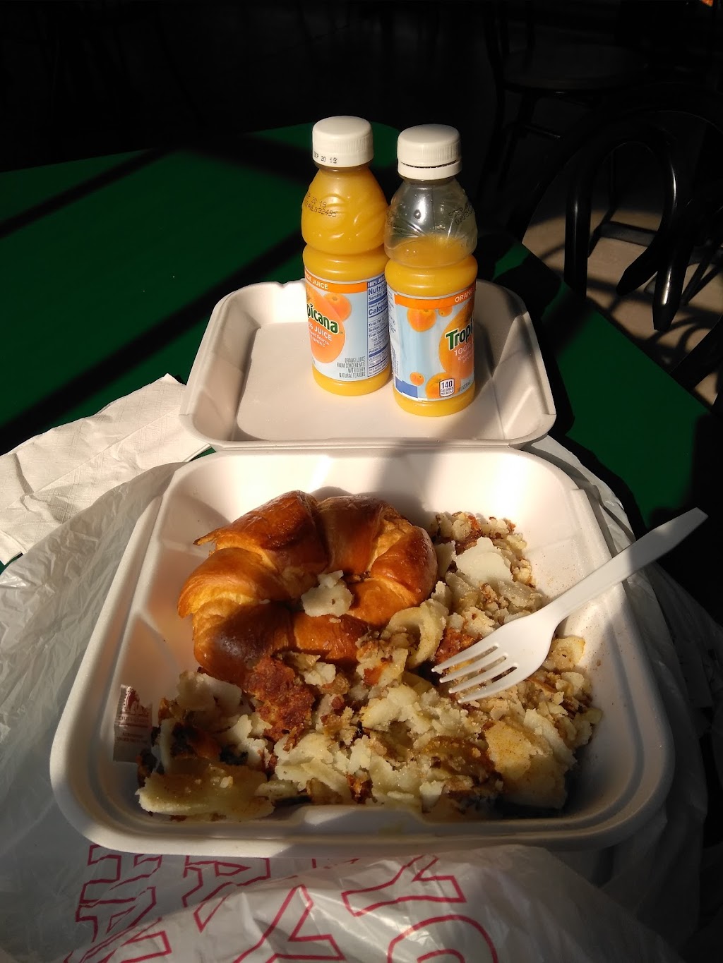 Mambos cheesesteak grill | restaurant | 222 E Market St, Indianapolis, IN 46204, USA | 3179291180 OR +1 317-929-1180