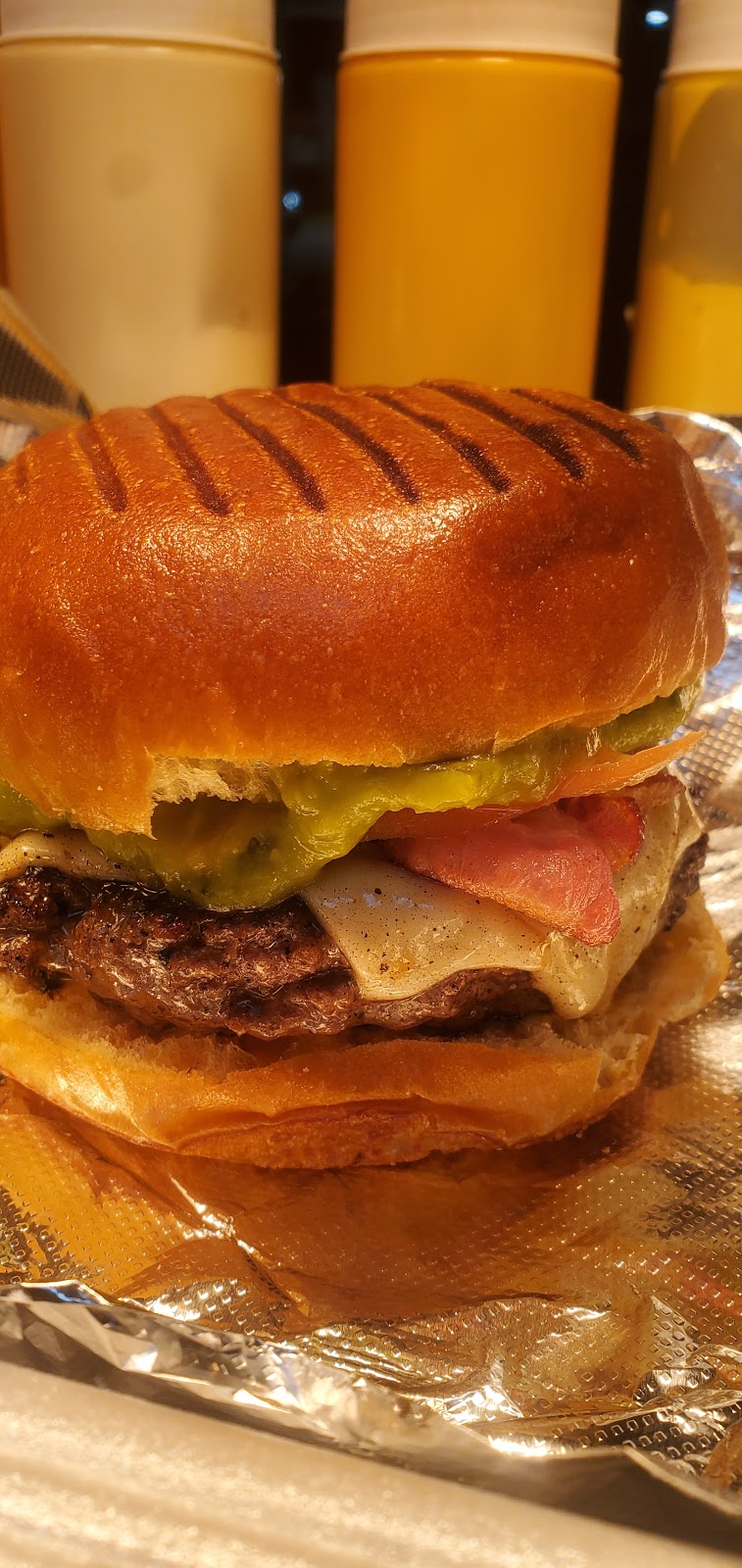 Pepitos Burgers & Shakes | restaurant | 2590 NE 186th St, North Miami Beach, FL 33160, USA | 3054143521 OR +1 305-414-3521