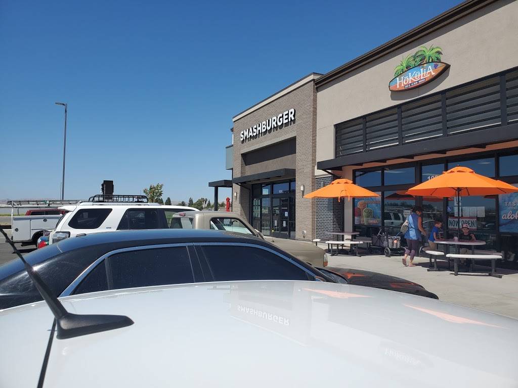 Smashburger | restaurant | 1180 Black Forest Dr, Hollister, CA 95023, USA | 8318888888 OR +1 831-888-8888