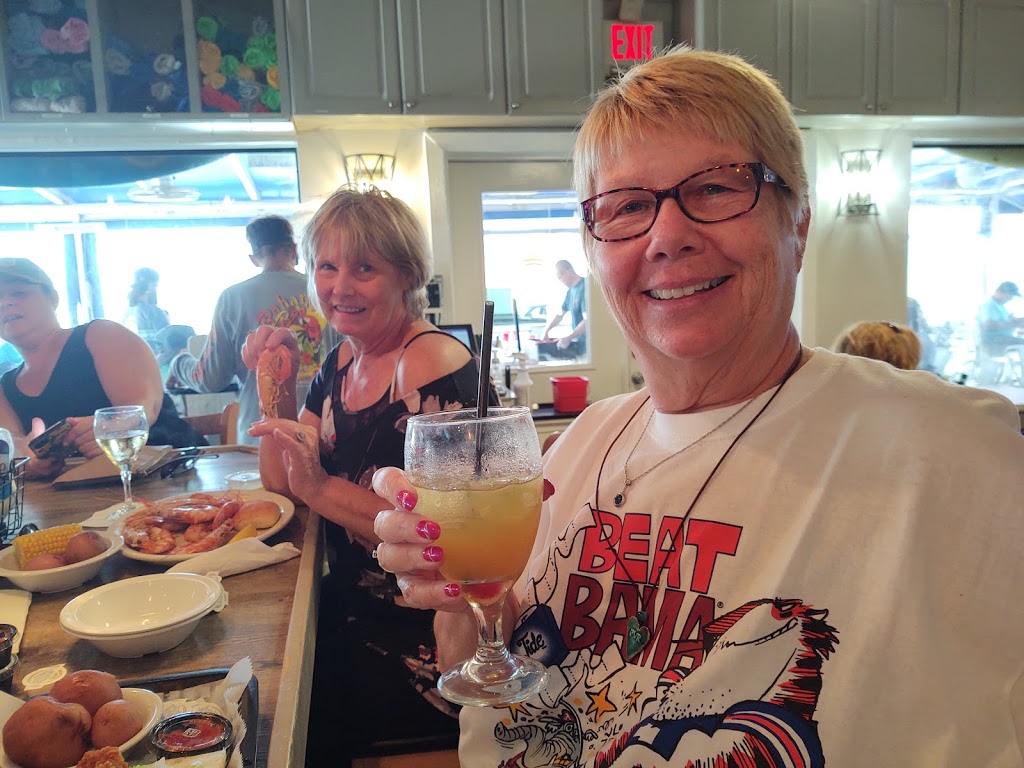 Bahama Bobs Beach Side Cafe | restaurant | 601 W Beach Blvd, Gulf Shores, AL 36542, USA | 2519482100 OR +1 251-948-2100