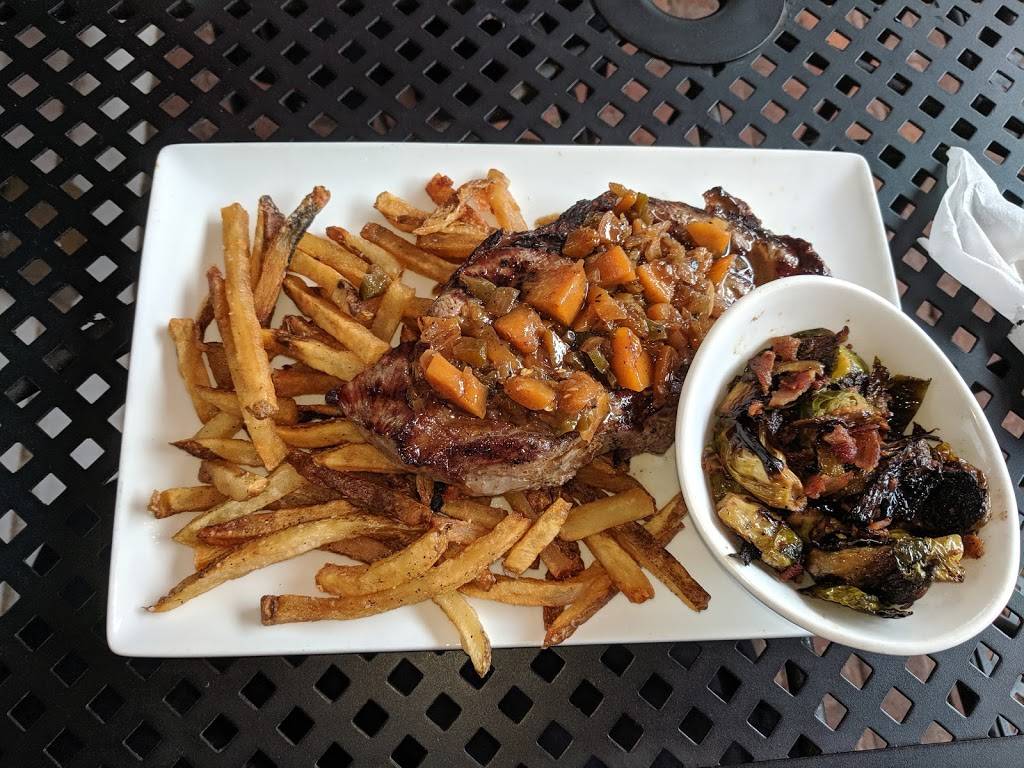 Stockyard Burgers and Bones | restaurant | 2850 Paces Ferry Rd SE, Atlanta, GA 30339, USA | 6783101095 OR +1 678-310-1095