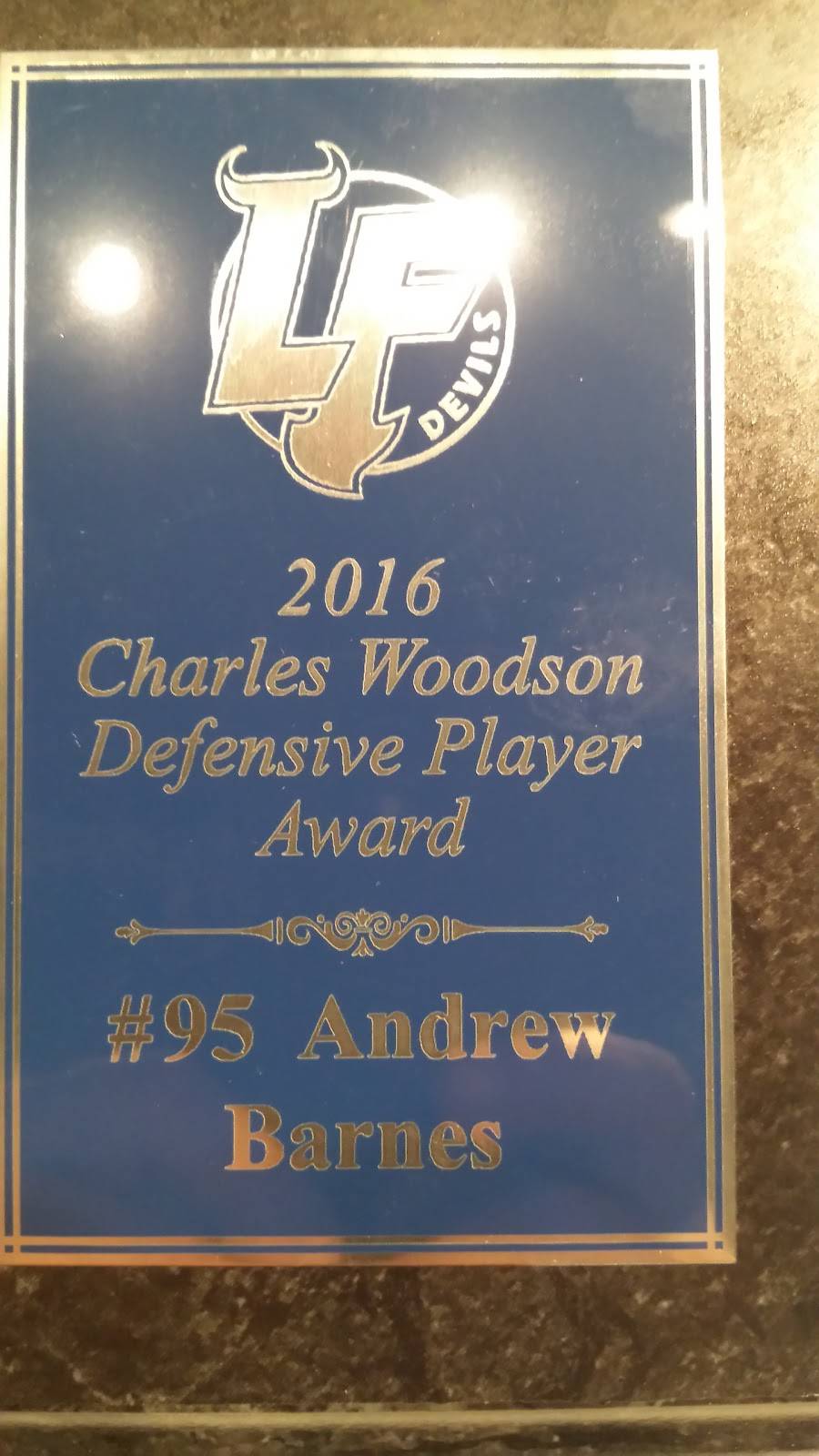 Legends Sports Cafe | restaurant | 3235 W Thompson Rd, Fenton, MI 48430, USA | 8107149100 OR +1 810-714-9100