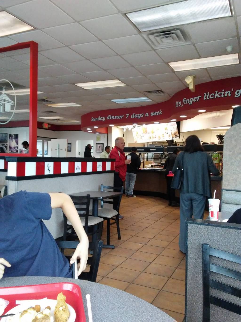 KFC | restaurant | 2634 Murfreesboro Rd, Nashville, TN 37217, USA | 6153670668 OR +1 615-367-0668