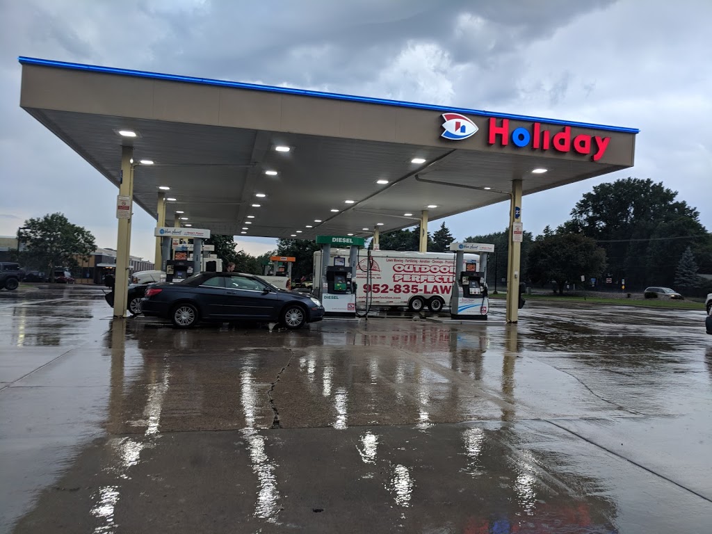 Holiday Stationstores | cafe | 5401 W Old Shakopee Rd, Bloomington, MN 55437, USA | 9528811285 OR +1 952-881-1285