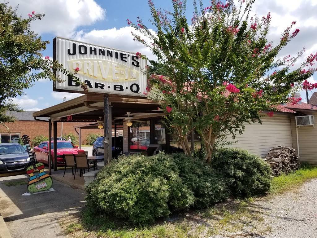 Johnnies Drive In | restaurant | 908 E Main St, Tupelo, MS 38804, USA | 6628426748 OR +1 662-842-6748
