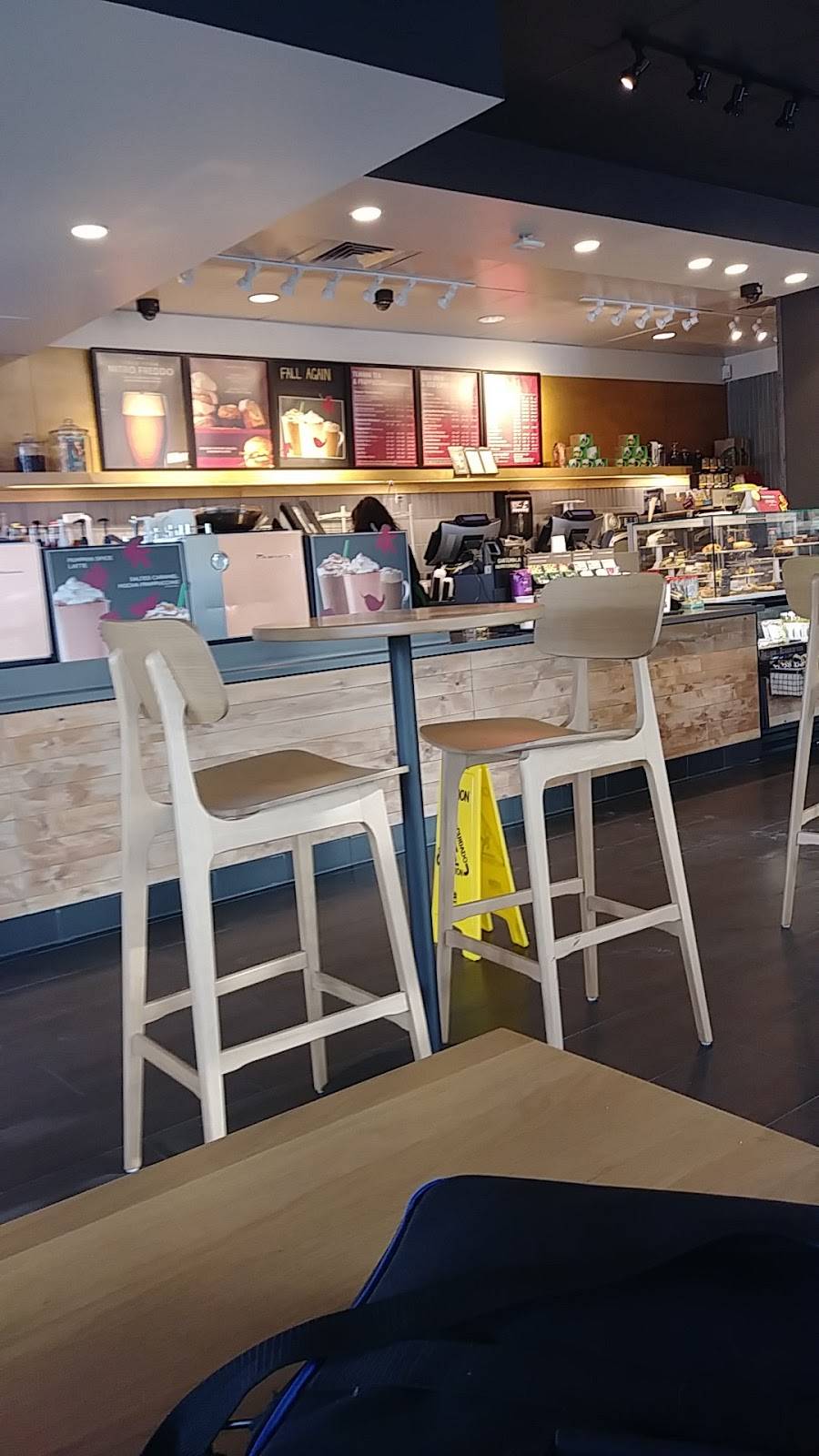 Starbucks | cafe | 1240 S Buckley Rd, Aurora, CO 80017, USA | 3033372940 OR +1 303-337-2940