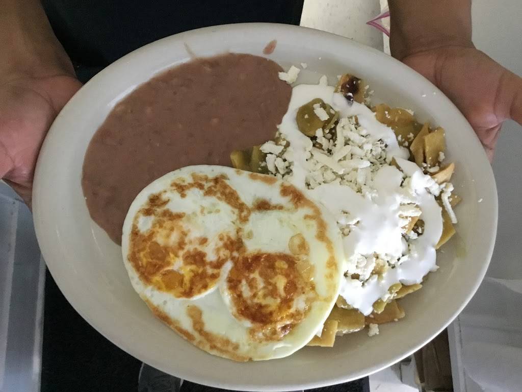 Gloria’s Taqueria | restaurant | 1310 N Jim Miller Rd, Dallas, TX 75217, USA | 2142437005 OR +1 214-243-7005