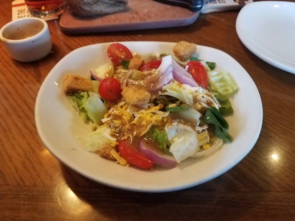 Outback Steakhouse | restaurant | 979 Folger Dr, Statesville, NC 28625, USA | 7048381818 OR +1 704-838-1818