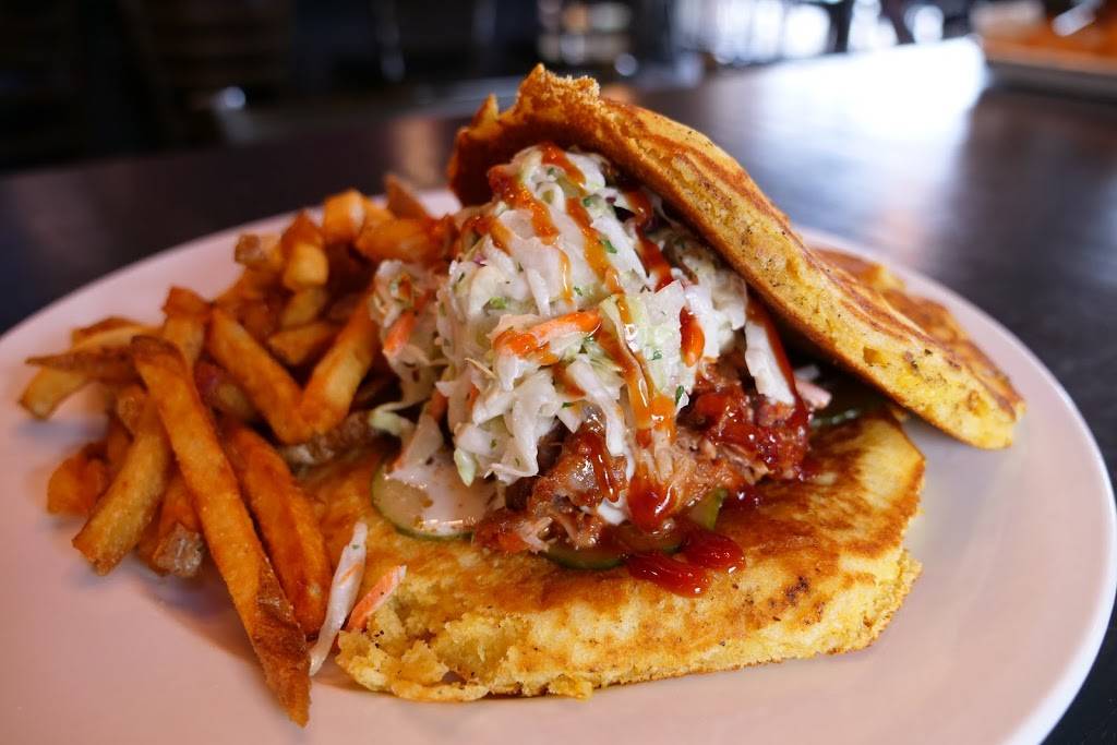 Pat and Gracies | restaurant | 340 E Gay St, Columbus, OH 43215, USA | 6149148484 OR +1 614-914-8484