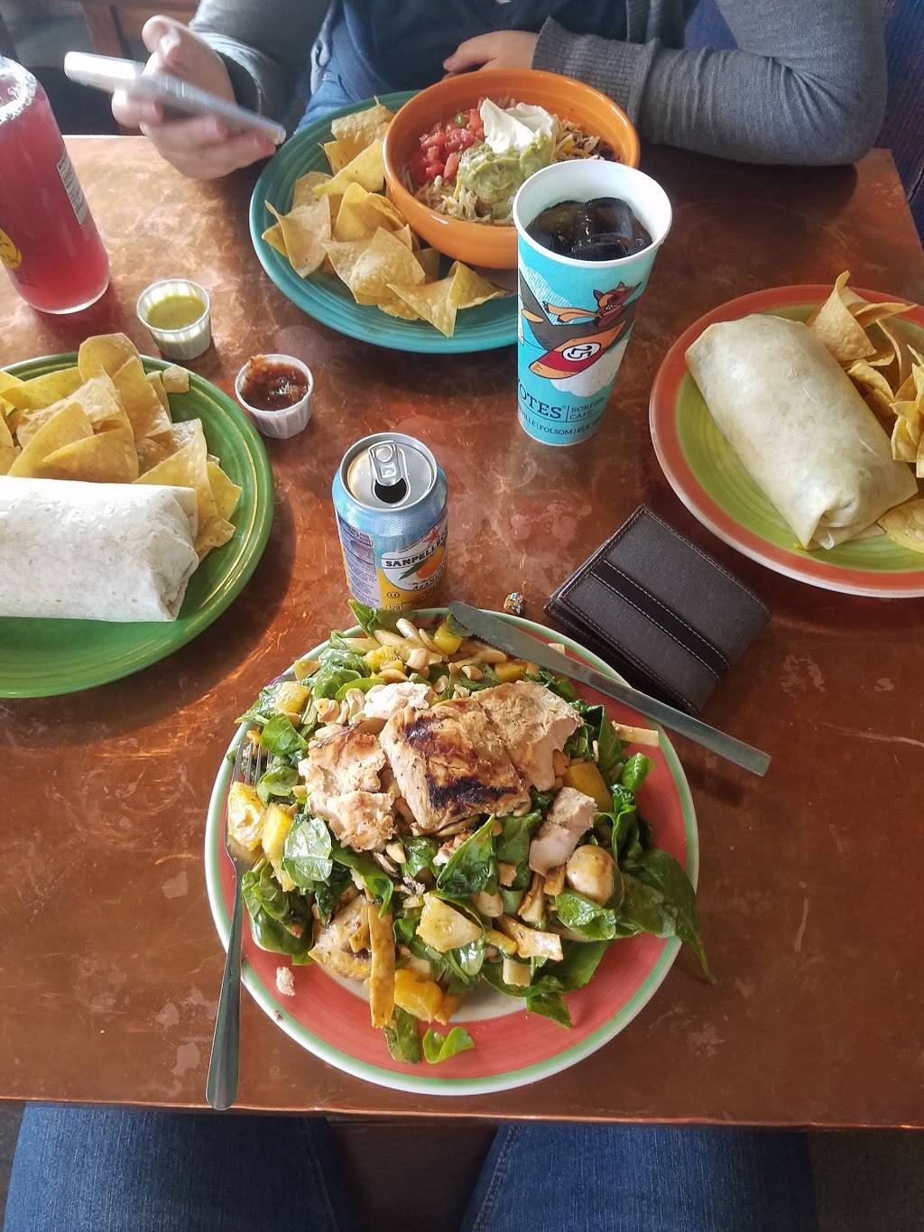 Dos Coyotes Border Cafe | restaurant | Rocky Ridge Town Center, 2030 Douglas Blvd, Roseville, CA 95661, USA | 9167720775 OR +1 916-772-0775