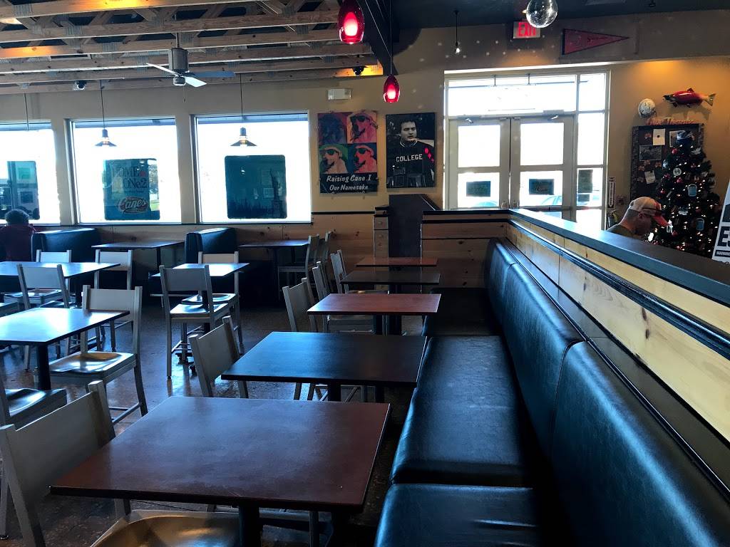 Raising Canes Chicken Fingers | meal takeaway | 277 I-45, Huntsville, TX 77340, USA | 9362910754 OR +1 936-291-0754