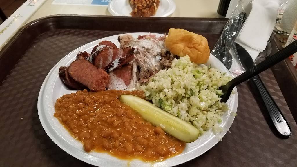 Miss Myras Pit Bar B Q | restaurant | 3278 Cahaba Heights Rd, Birmingham, AL 35243, USA | 2059676004 OR +1 205-967-6004