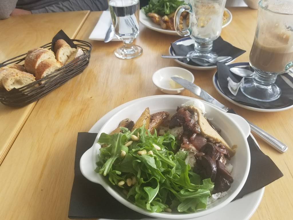 Adèle Bistro | restaurant | 1241 Chemin du Chantecler, Sainte-Adèle, QC J8B 2Y3, Canada | 4502294894 OR +1 450-229-4894