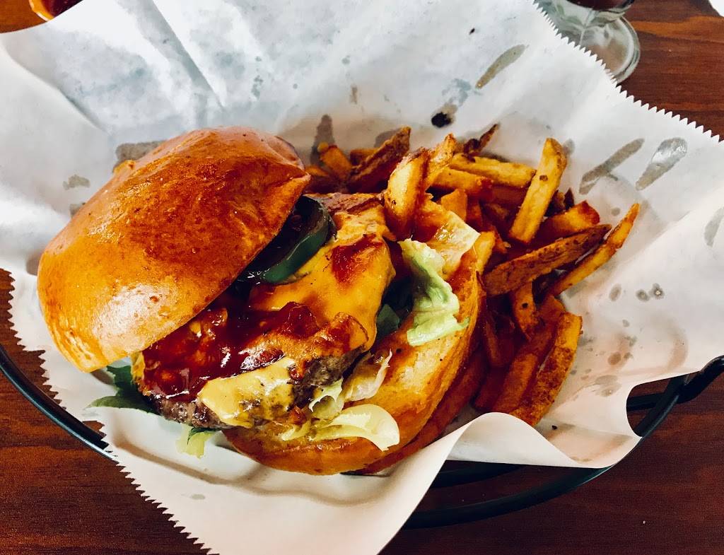 PerrysBurgers | restaurant | 220 Louisiana Ave, Perrysburg, OH 43551, USA | 4199319083 OR +1 419-931-9083