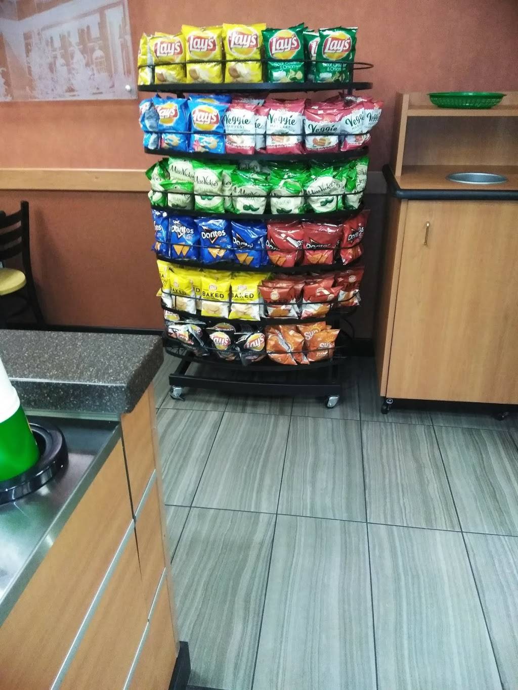 Subway Restaurants | restaurant | 5507 E Fowler Ave, Temple Terrace, FL 33617, USA | 8139885501 OR +1 813-988-5501