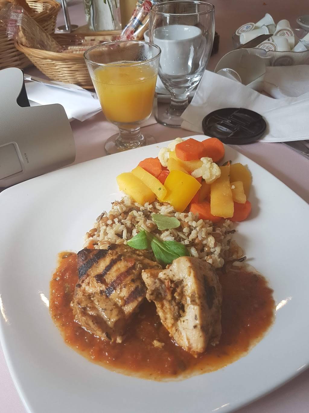 Cabane A Sucre Constantin | restaurant | 1054 Boulevard Arthur-Sauvé, Saint-Eustache, QC J7R 4K3, Canada | 4504732374 OR +1 450-473-2374