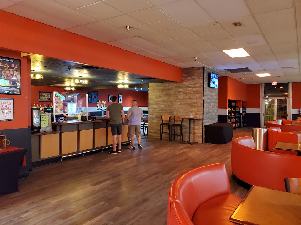 AMF Chandler Lanes | restaurant | 1900 N Arizona Ave, Chandler, AZ 85225, USA | 4809630150 OR +1 480-963-0150
