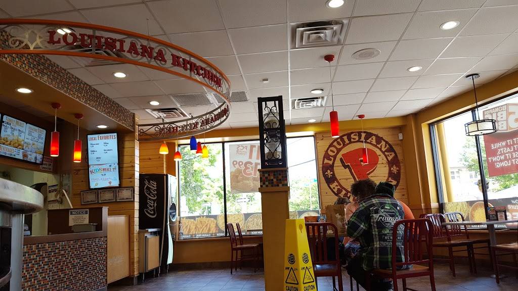 Popeyes Louisiana Kitchen | restaurant | 164-17 Union Tpke, Flushing, NY 11366, USA | 7189693423 OR +1 718-969-3423