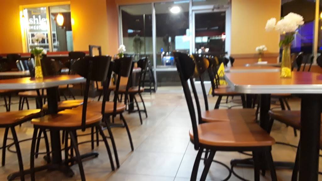 Jack in the Box | restaurant | 4550 San Felipe St, Houston, TX 77027, USA | 7136265771 OR +1 713-626-5771